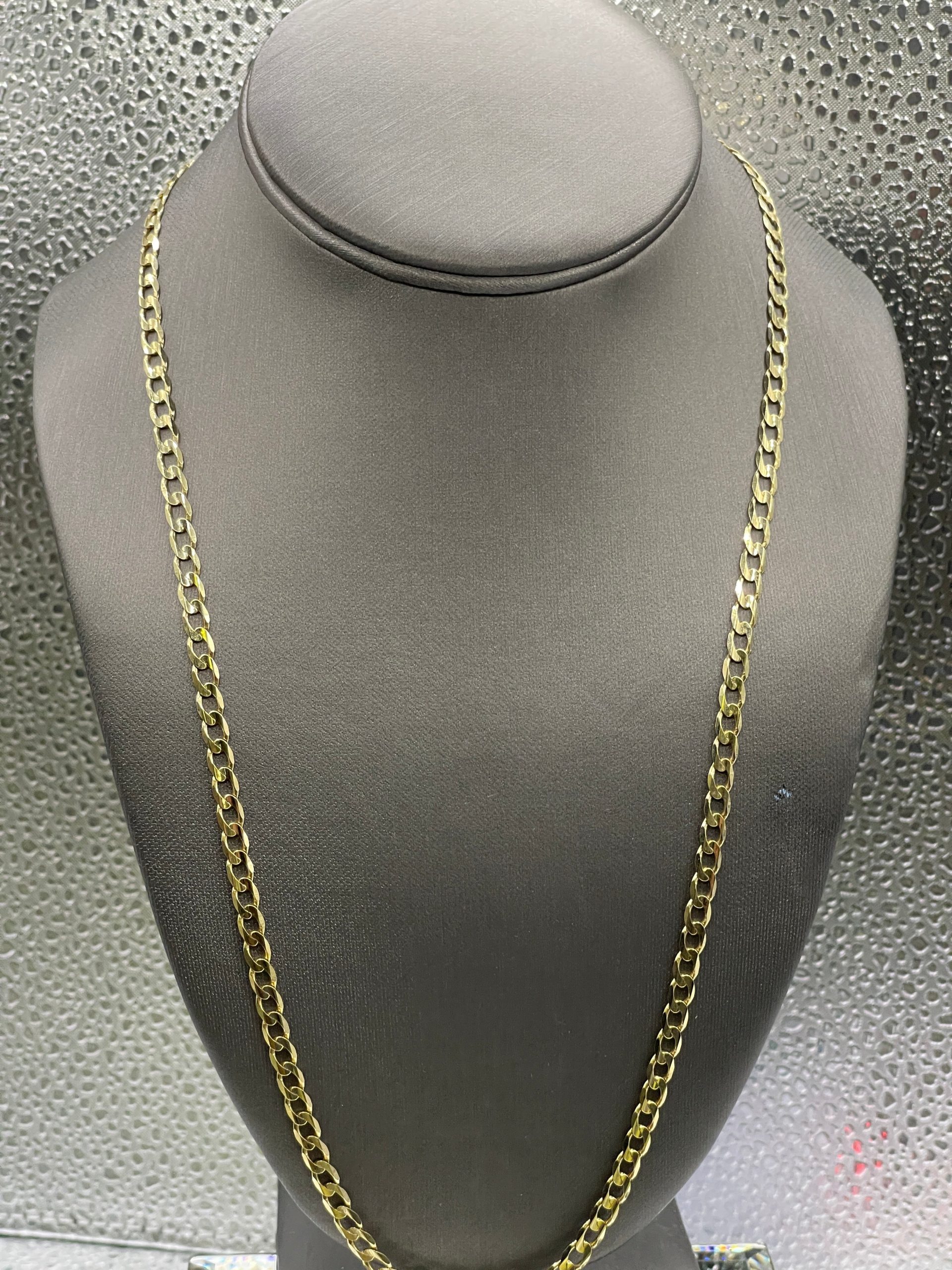 a-favorite-way-to-buy-ladies-gents-10-karat-yellow-gold-oval-solid-link-chain-with-beveled-edges-fashion_2.jpg