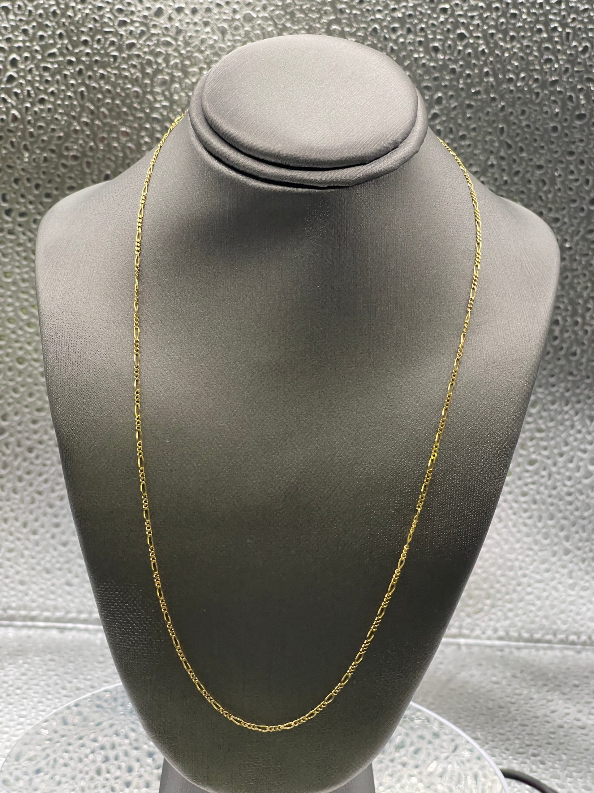 super-cool-fashion-10-karat-yellow-gold-beveled-figaro-link-chain-online-sale_0.jpg