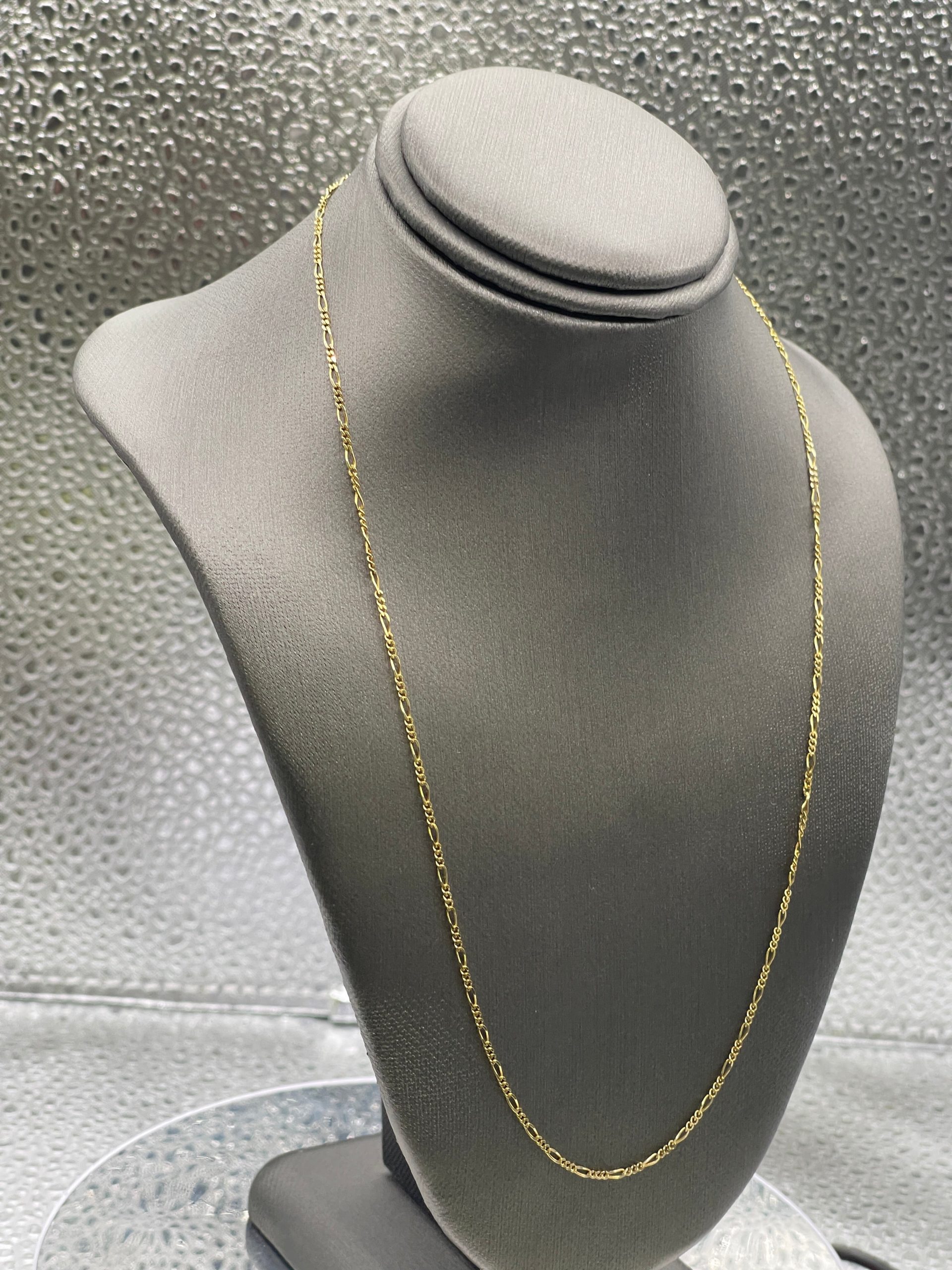 super-cool-fashion-10-karat-yellow-gold-beveled-figaro-link-chain-online-sale_1.jpg