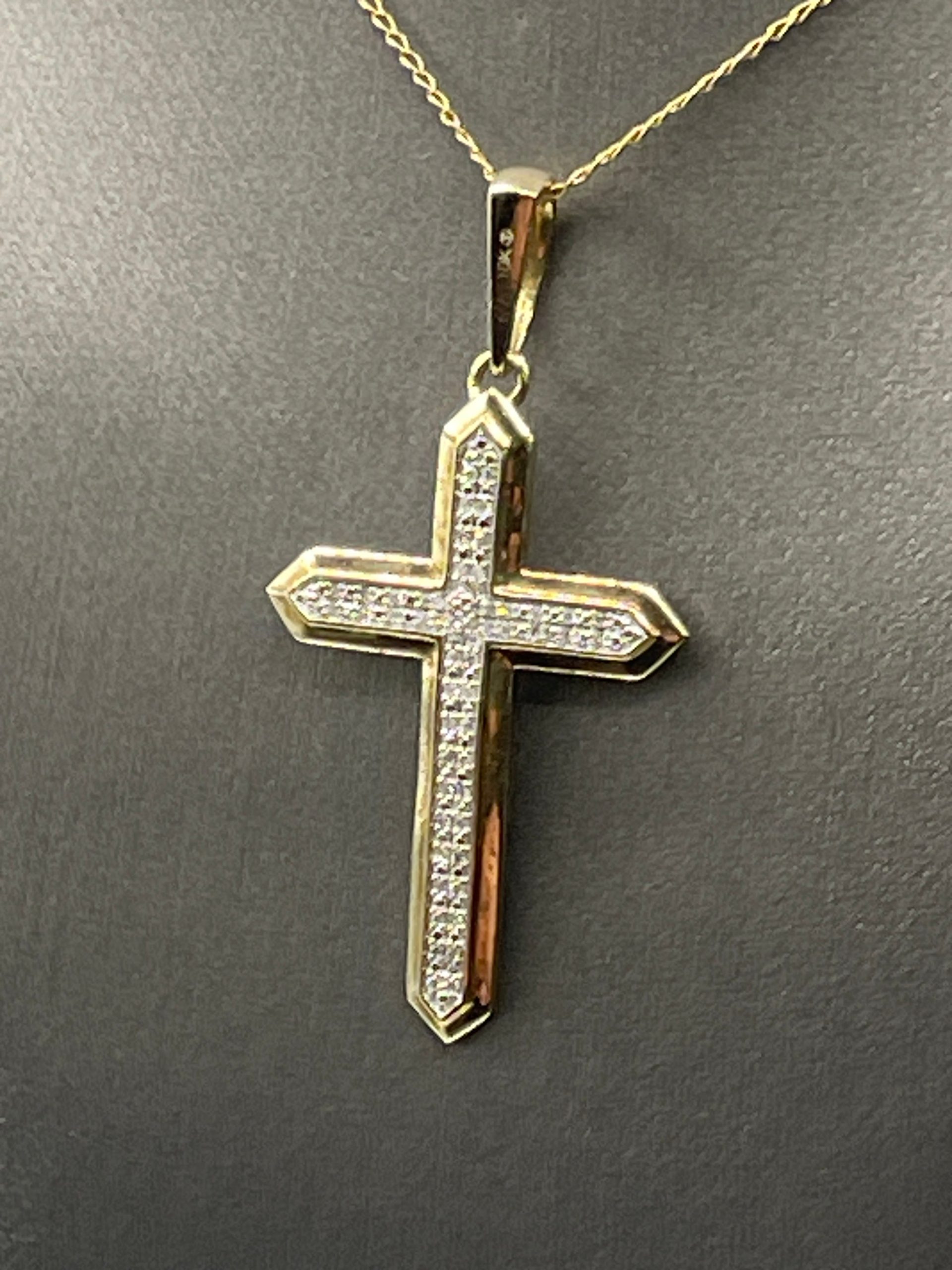 get-your-favorite-ladies-or-gents-10-karat-solid-yellow-gold-diamond-cross-pendant-discount_2.jpg